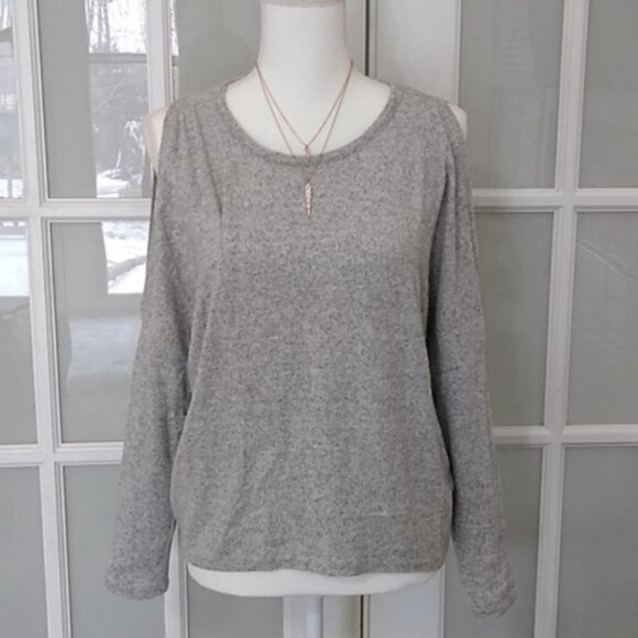 NWOT Forever 21 Cold Shoulder Gray Sweater - Picture 1 of 8